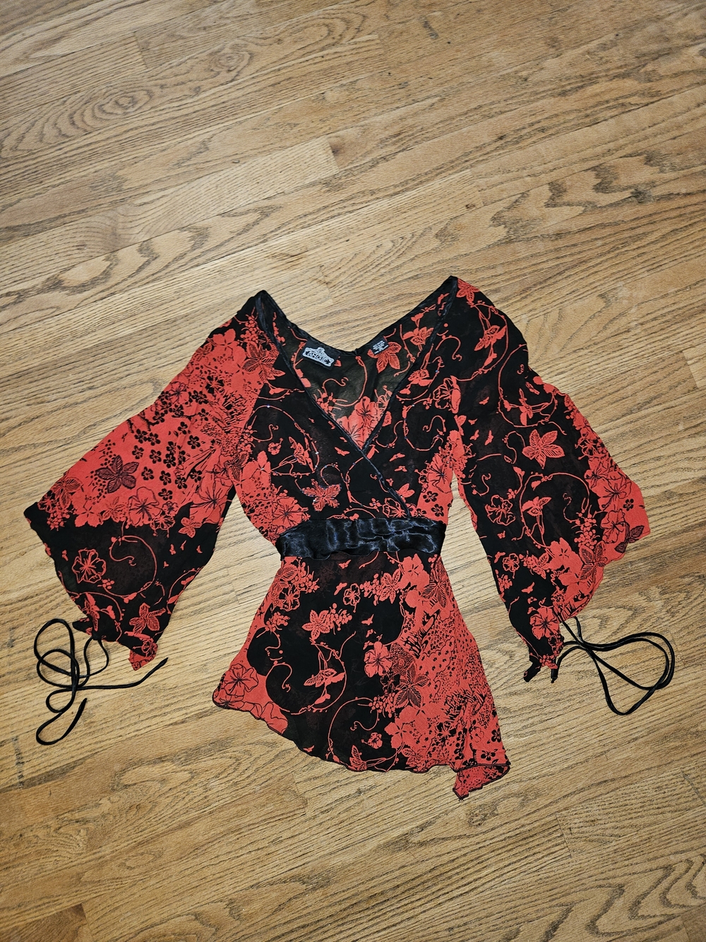 Y2K Angie Red and Black Floral Tie Back Blouse with Bell Sleeves